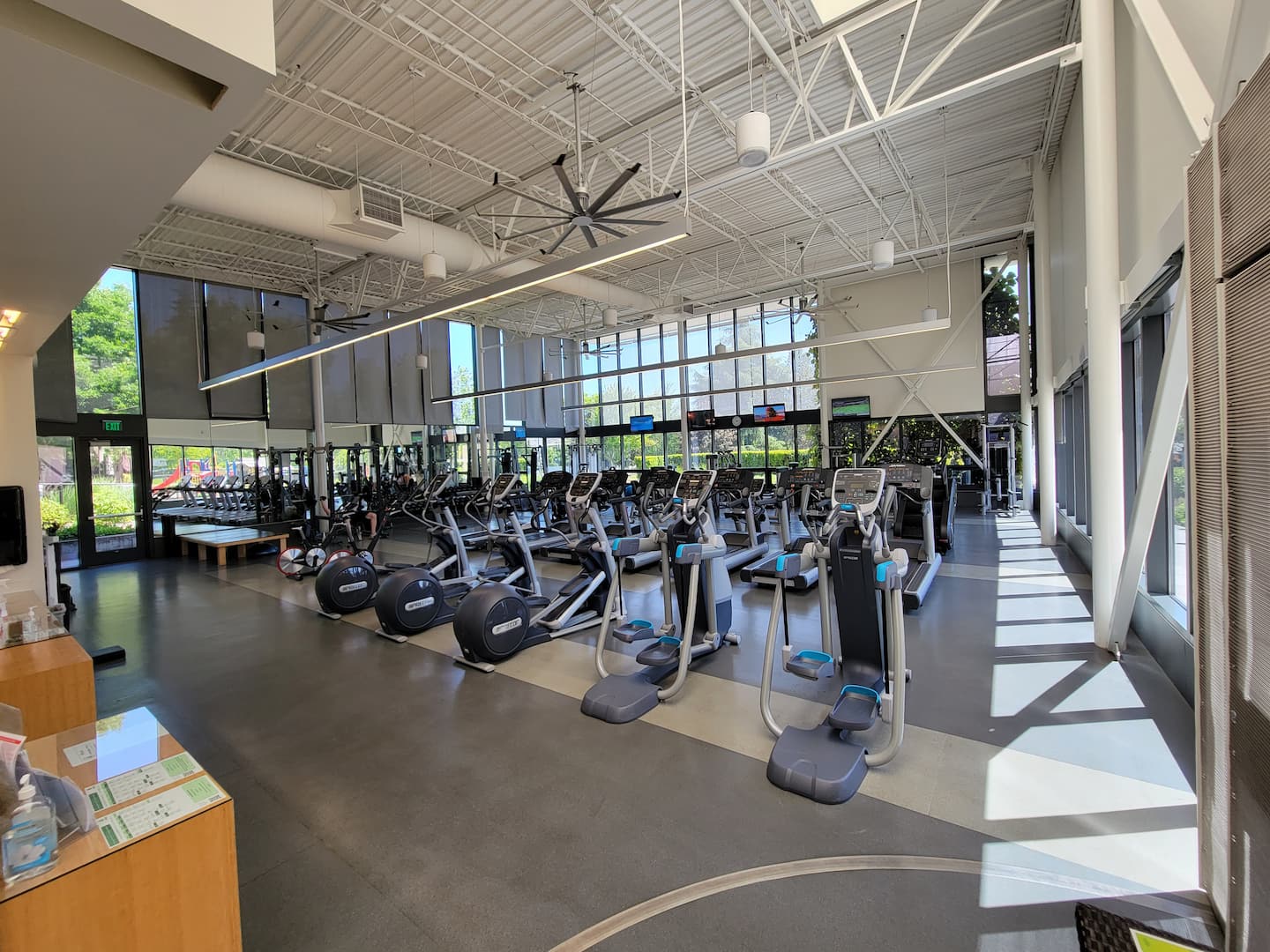 Gym at Rec Center walking distance and costs $6 for a Day Pass
https://www.thprd.org/facilities/recreation/conestoga-recreation-and-aquatic-center